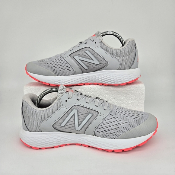 New Balance Woman's 520 V5 W520LS5 Gray Running Shoes Size 9 Wide - Picture 4 of 8